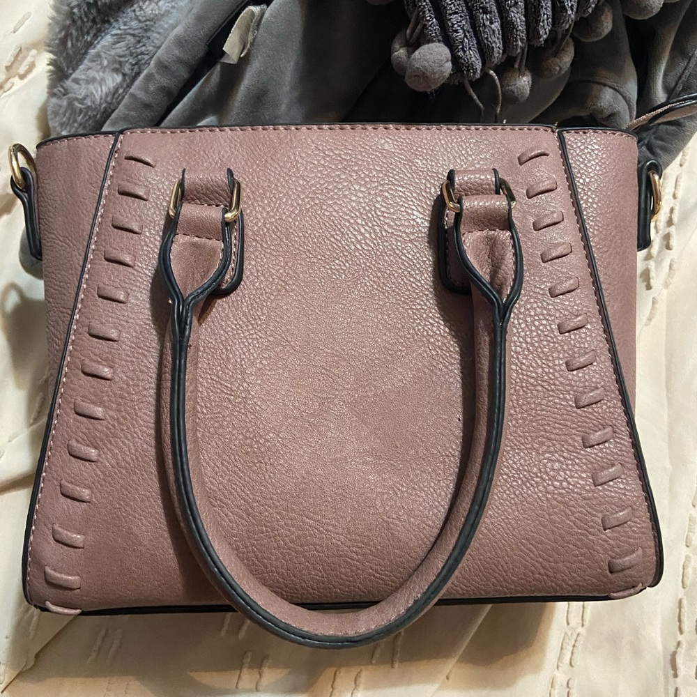 Mauve leather purse